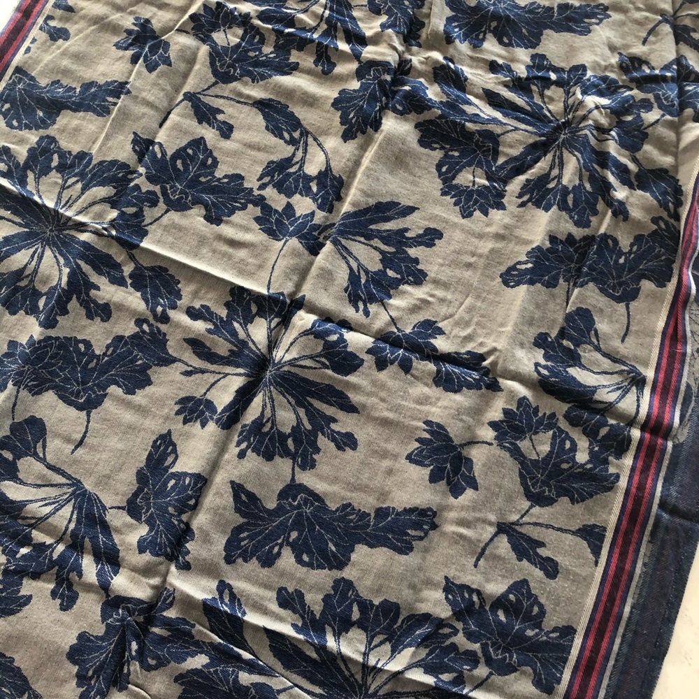 Banana Republic scarf